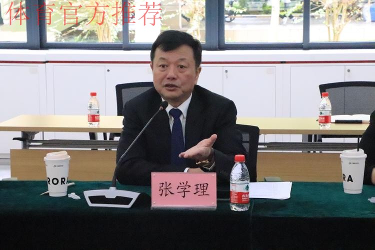 加强交流 林晓华会见＂新华青年足球大使＂代表团